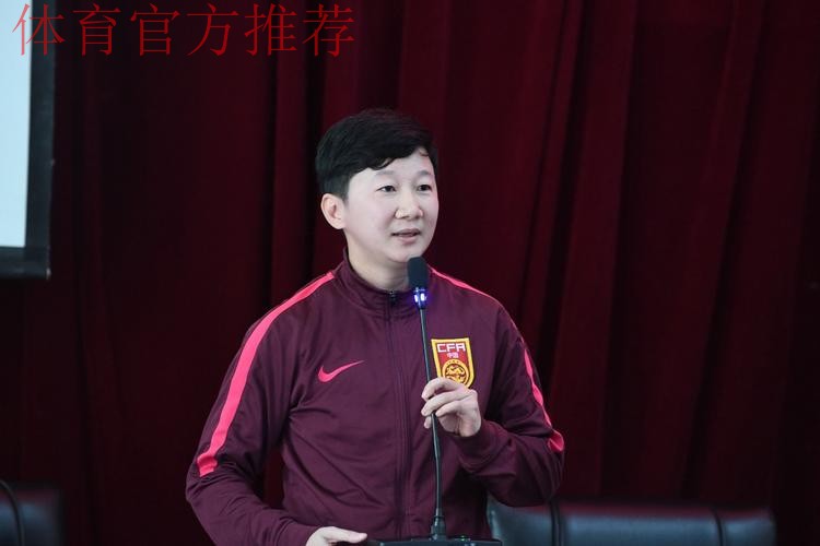 蔡振华:铿锵玫瑰精神再现 中国女足还能前行 蔡振华:铿锵玫瑰精神再现 中国女足还能前行